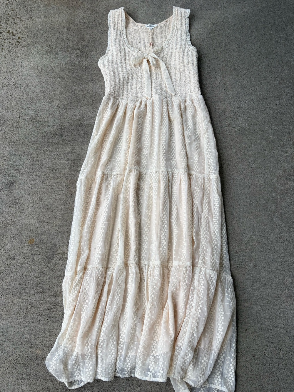 Heartloom textured cream maxi dress floral coquette boho smocked bodice NWT - Picture 3 of 4